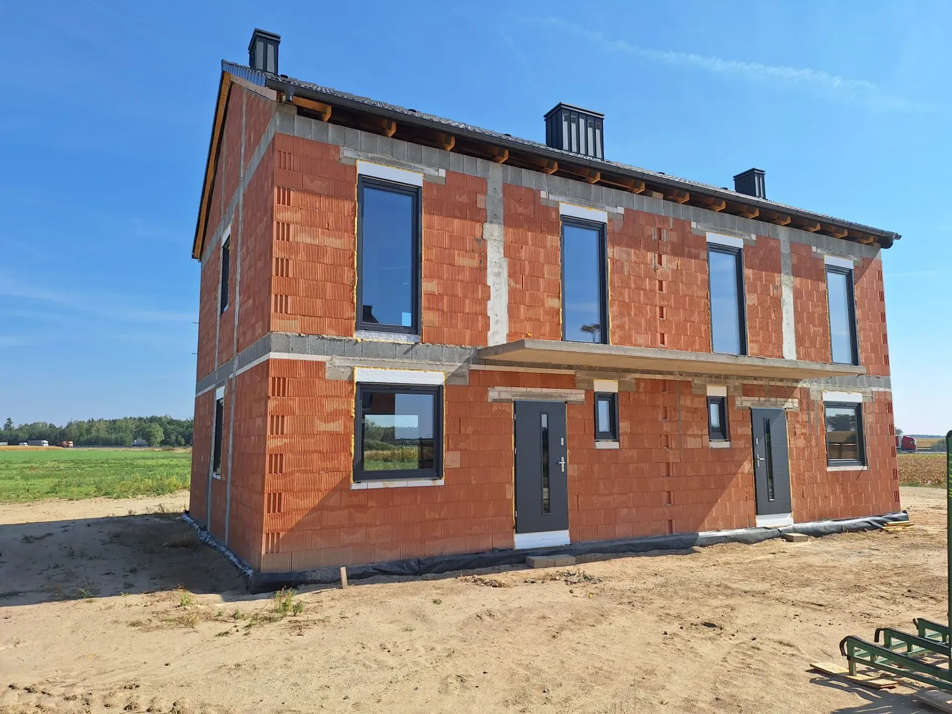 Budowa Osiedla nad Strugą – montaż okien, wrzesień 2024