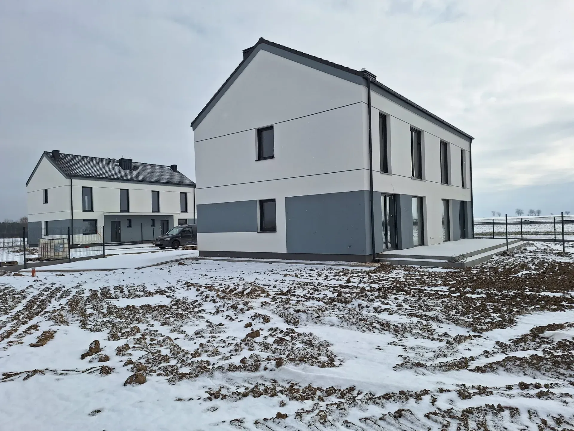 Budowa Osiedla nad Strugą – domy zimą, luty 2025