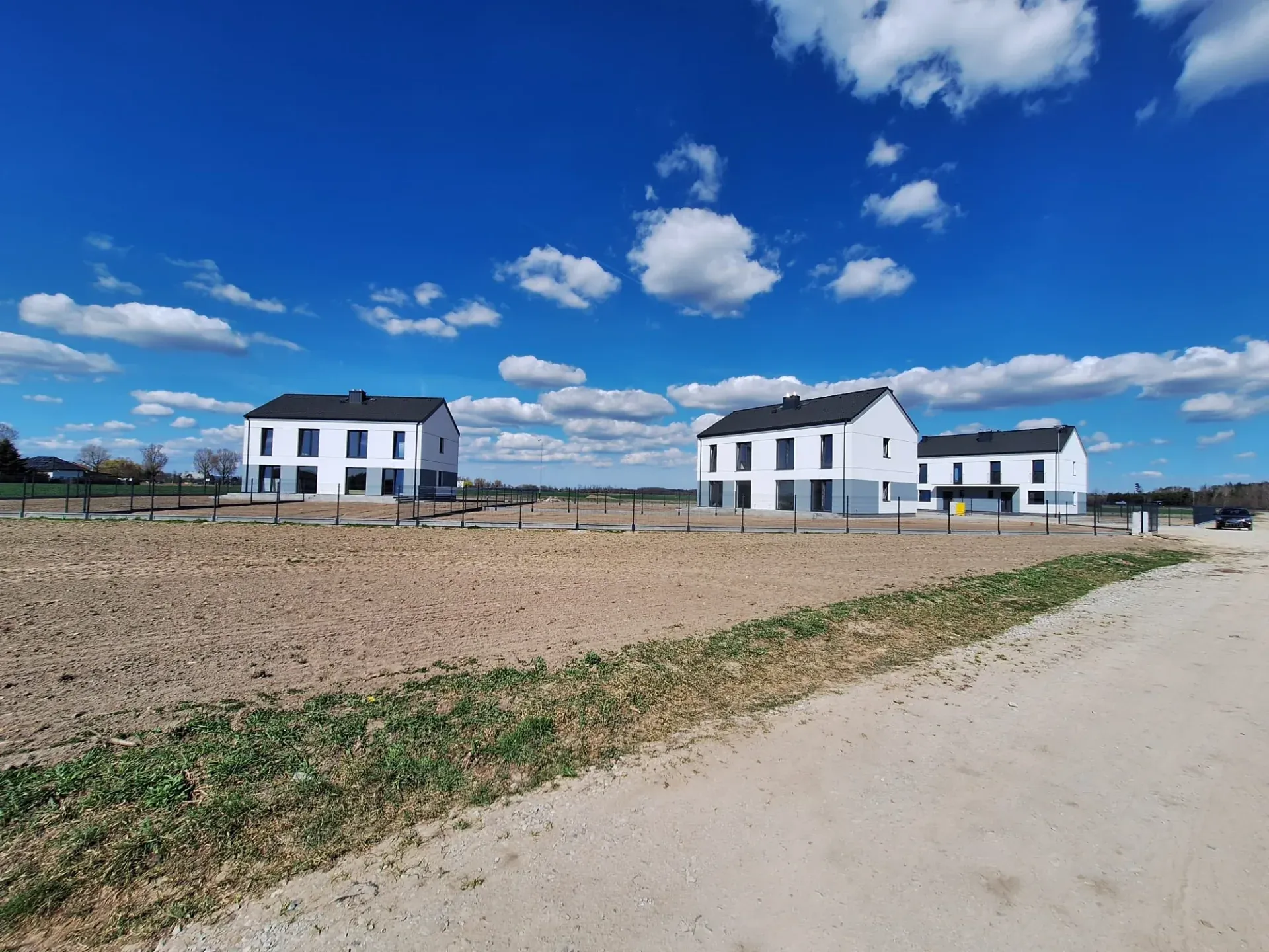 Budowa Osiedla nad Strugą – gotowe domy, maj 2025